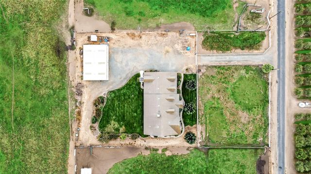 770 Merriam Rd, Hickman, CA 95323