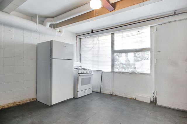 829 E 48th Street D, Chicago, IL 60615