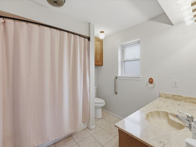 2801 Meadow Creek, Bedford, TX 76021