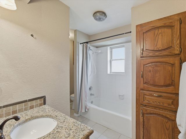 2801 Meadow Creek, Bedford, TX 76021