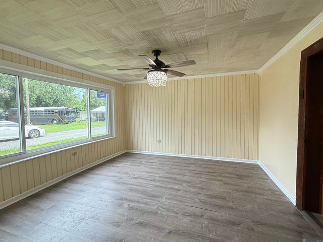 1004 Martin Luther Dr, Donaldsonville, LA 70346