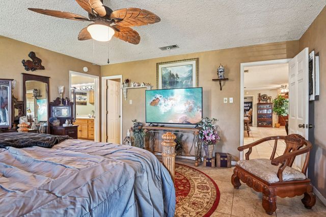 10856 Legg Drive, Kemp, TX 75143