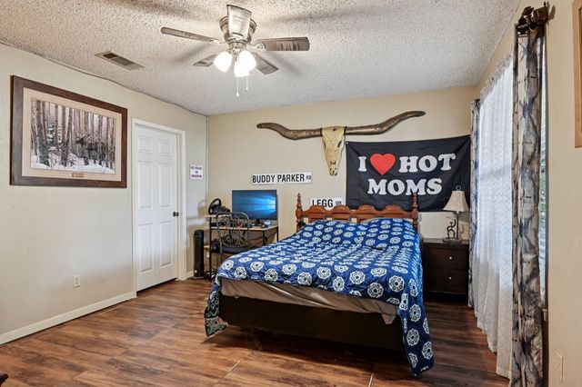 10856 Legg Drive, Kemp, TX 75143