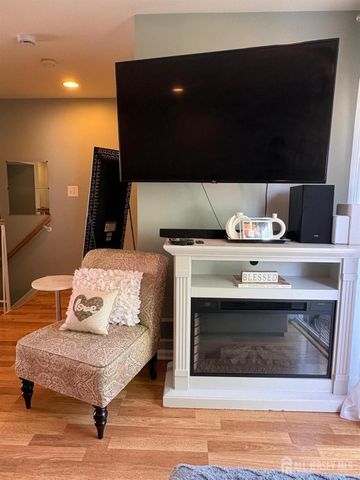 2210 Timber ridge Court 2210, Parlin, NJ 08859