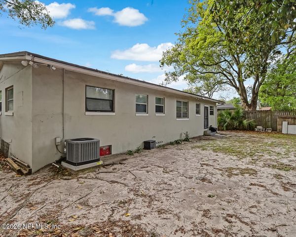 3241 CARIBBEAN Drive, Jacksonville, FL 32277