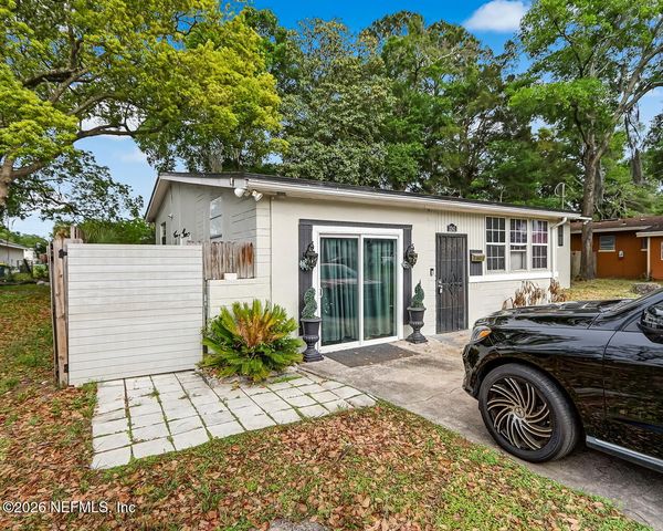 3241 CARIBBEAN Drive, Jacksonville, FL 32277