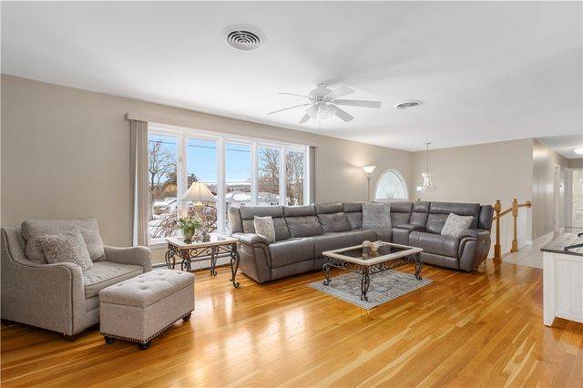 105 Cold Brook Drive, Cranston, RI 02920