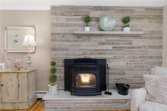 105 Cold Brook Drive, Cranston, RI 02920