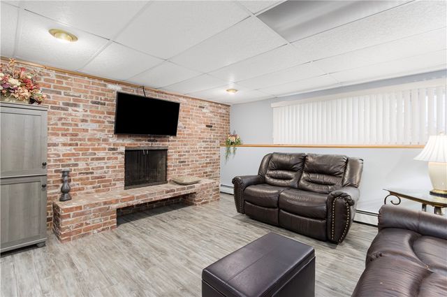 105 Cold Brook Drive, Cranston, RI 02920