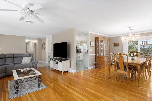 105 Cold Brook Drive, Cranston, RI 02920