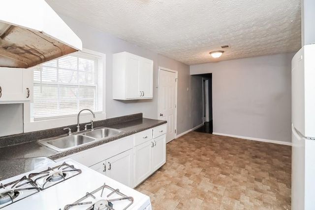 491 Bolton NW Road, Atlanta, GA 30331