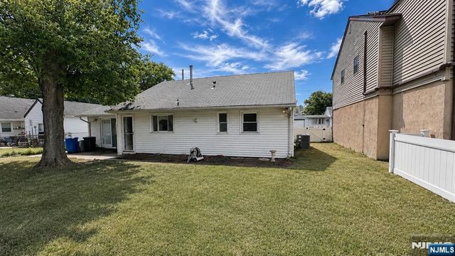 70 Hahn Avenue, Rochelle Park, NJ 07662