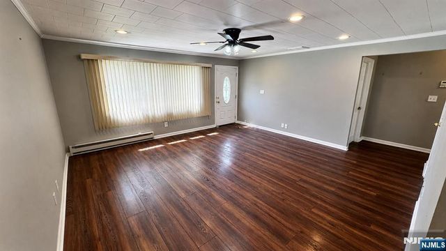 70 Hahn Avenue, Rochelle Park, NJ 07662
