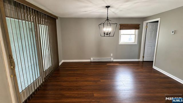 70 Hahn Avenue, Rochelle Park, NJ 07662
