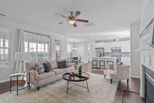 1432 Palace Garden Way, Raleigh, NC 27603