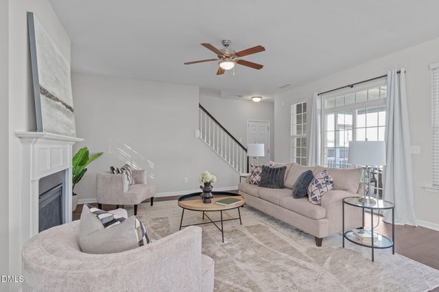 1432 Palace Garden Way, Raleigh, NC 27603