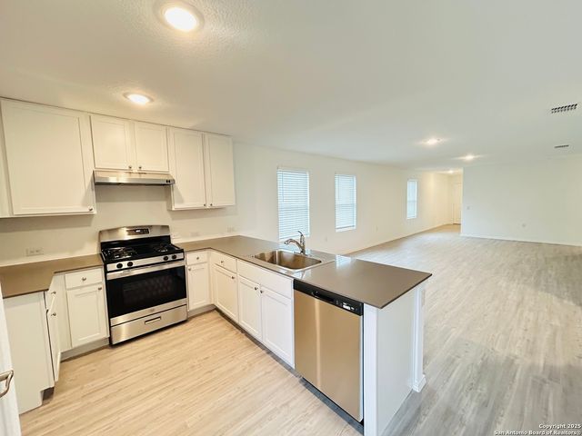 1435 RIOJAS RD, San Antonio, TX 78224