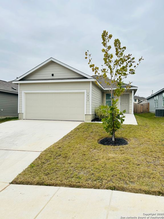 1435 RIOJAS RD, San Antonio, TX 78224