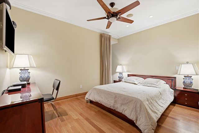 840 N Lake Shore Drive 201, Chicago, IL 60611