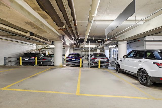 840 N Lake Shore Drive 201, Chicago, IL 60611