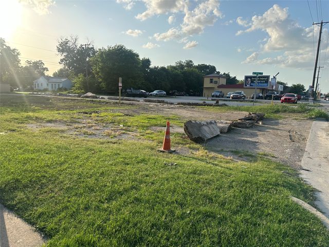 3209 Deen Road, Fort Worth, TX 76106