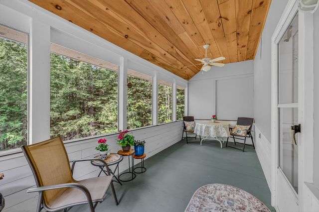 34 Sunrise Circle, Plymouth, NH 03264