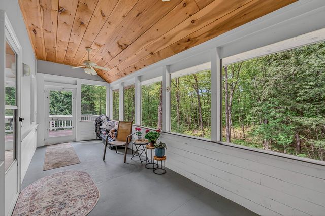 34 Sunrise Circle, Plymouth, NH 03264