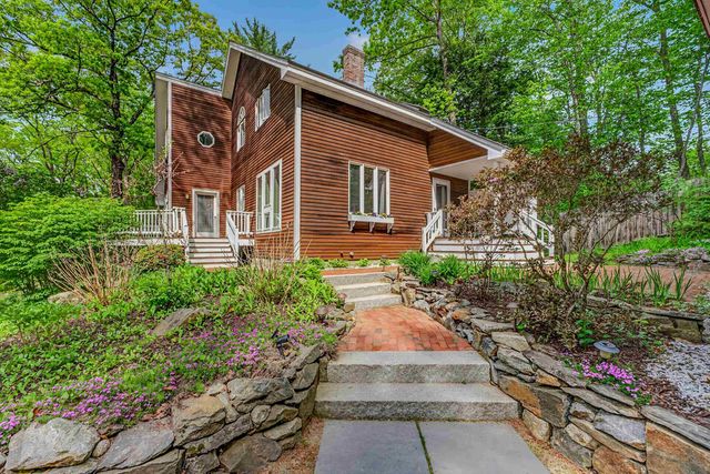 34 Sunrise Circle, Plymouth, NH 03264