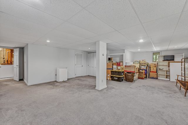 34 Sunrise Circle, Plymouth, NH 03264