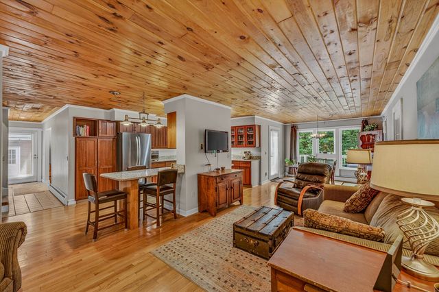 34 Sunrise Circle, Plymouth, NH 03264