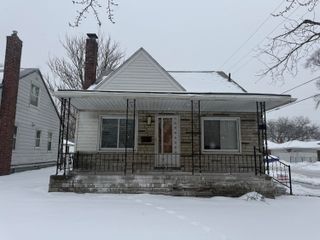21004 Syracuse Avenue, Warren, MI 48091