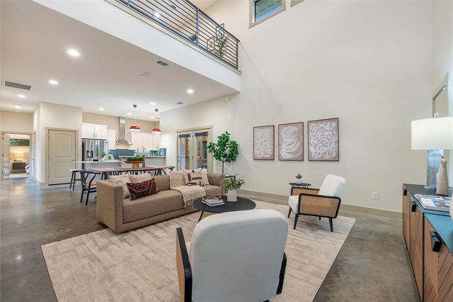 2512 E 2nd ST, Austin, TX 78702
