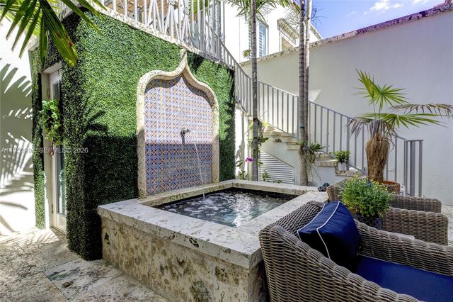 641 Almeria Ave, Coral Gables, FL 33134