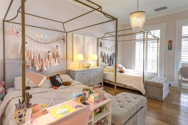 641 Almeria Ave, Coral Gables, FL 33134