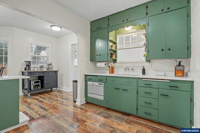 461 SW Court St, Dallas, OR 97338