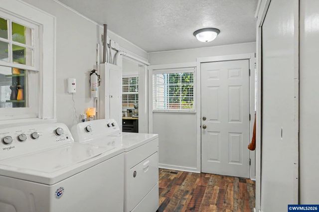 461 SW Court St, Dallas, OR 97338