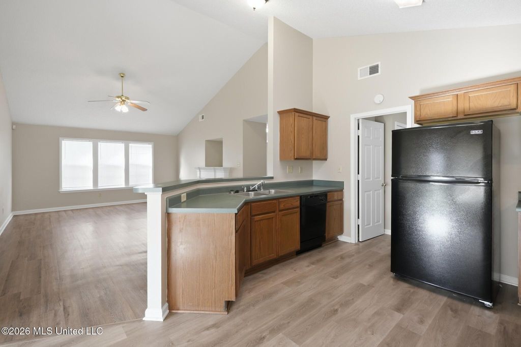 8848 Cat Tail Cove, Southaven, MS 38671 — photo 5