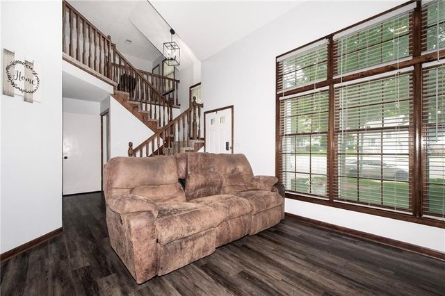 15216 W 132nd Place, Olathe, KS 66062