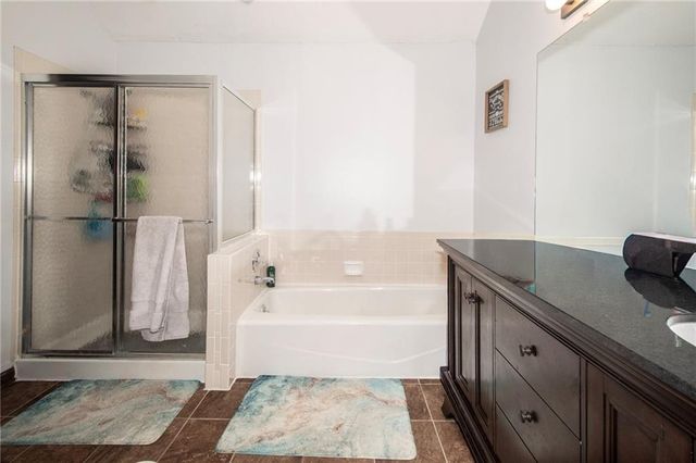 15216 W 132nd Place, Olathe, KS 66062