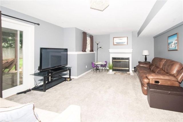 15216 W 132nd Place, Olathe, KS 66062