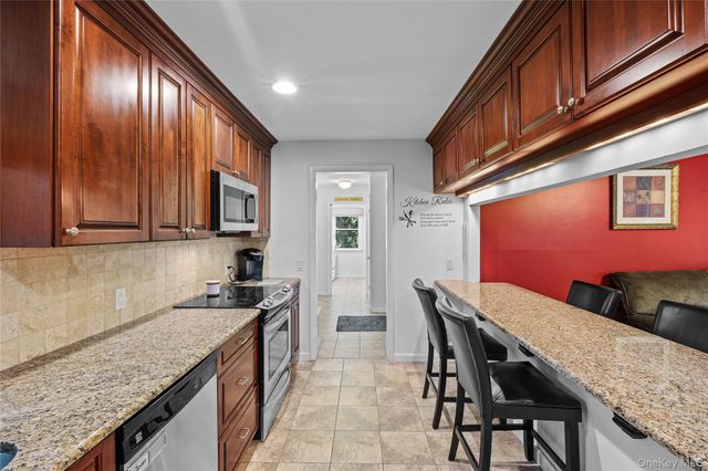 141 Fire Lane, Wading River, NY 11792