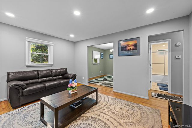 141 Fire Lane, Wading River, NY 11792
