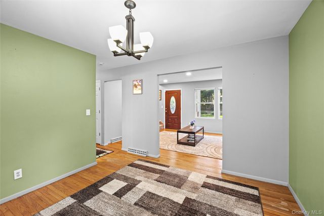 141 Fire Lane, Wading River, NY 11792