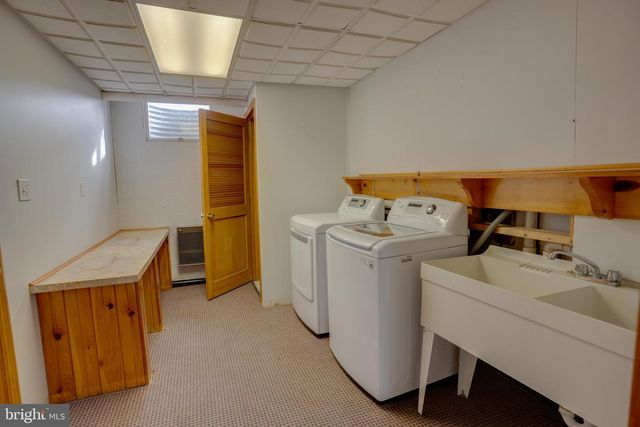 221 CLIFFSIDE DR, Lewistown, PA 17044