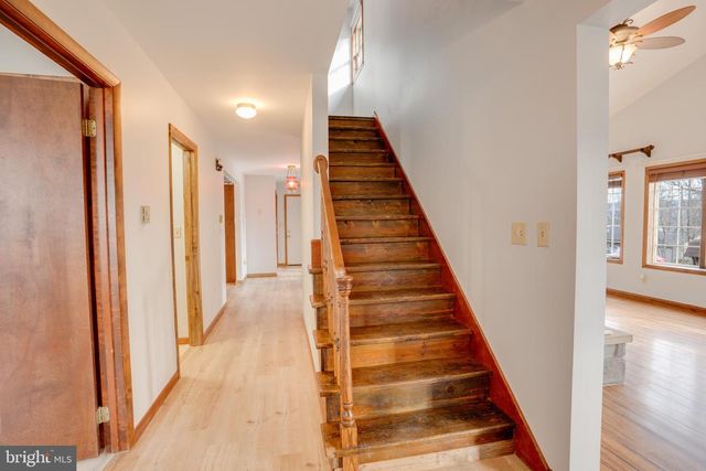 221 CLIFFSIDE DR, Lewistown, PA 17044