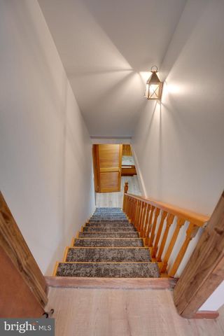 221 CLIFFSIDE DR, Lewistown, PA 17044