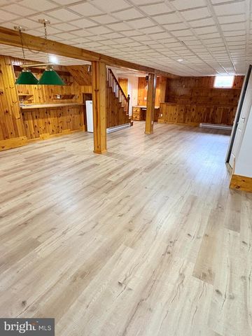 221 CLIFFSIDE DR, Lewistown, PA 17044