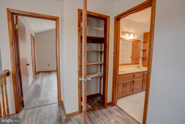 221 CLIFFSIDE DR, Lewistown, PA 17044