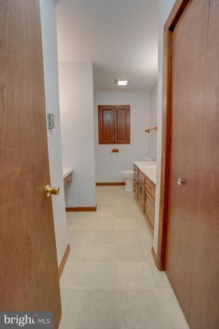 221 CLIFFSIDE DR, Lewistown, PA 17044