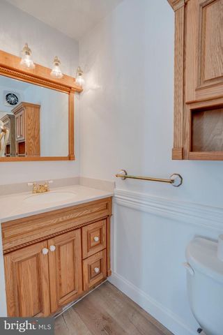 221 CLIFFSIDE DR, Lewistown, PA 17044